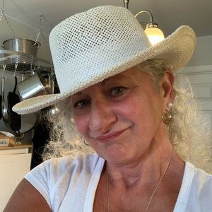 Meet your Posher, Silver Queen